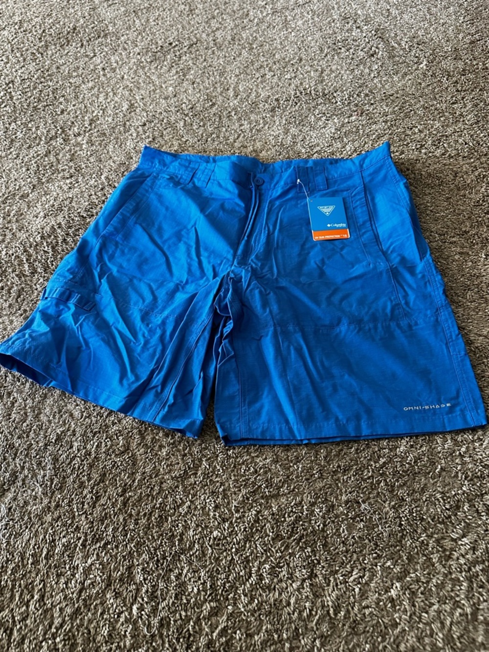 COLUMBIA MEN'S SHORTS SIZE 44 NWT - COLOR BLUE